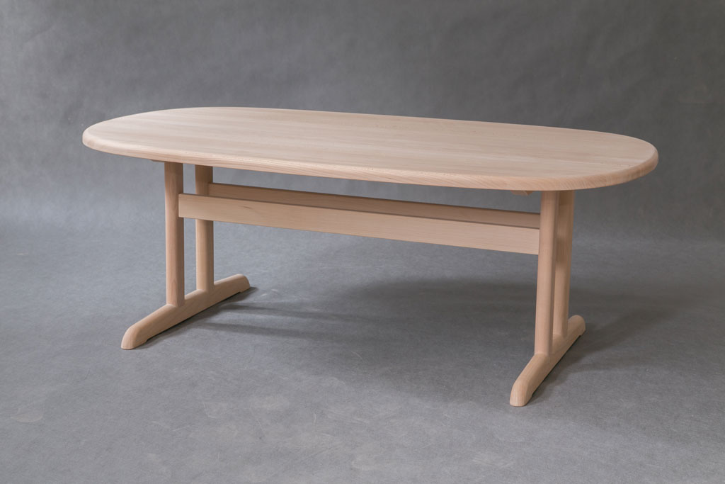 Stoły z litego drewna